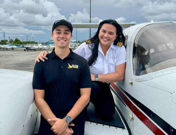 Pilot woman